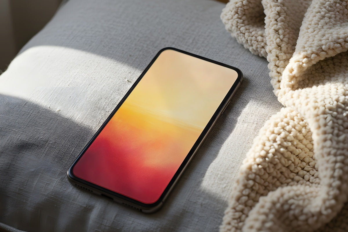 iPhone Wallpaper: 25 Aesthetic Picks for a Considered Lock Screen